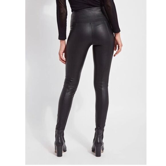 Lyysè-Textured Black Faux Leather Legging - Picture 2 of 11